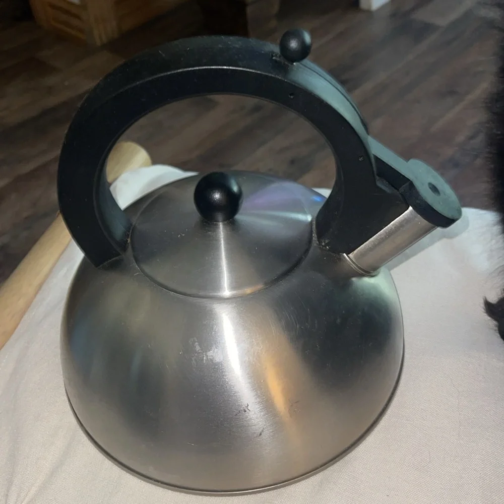 🌺CAPCO WHISTLING TEA KETTLE/THAILAND